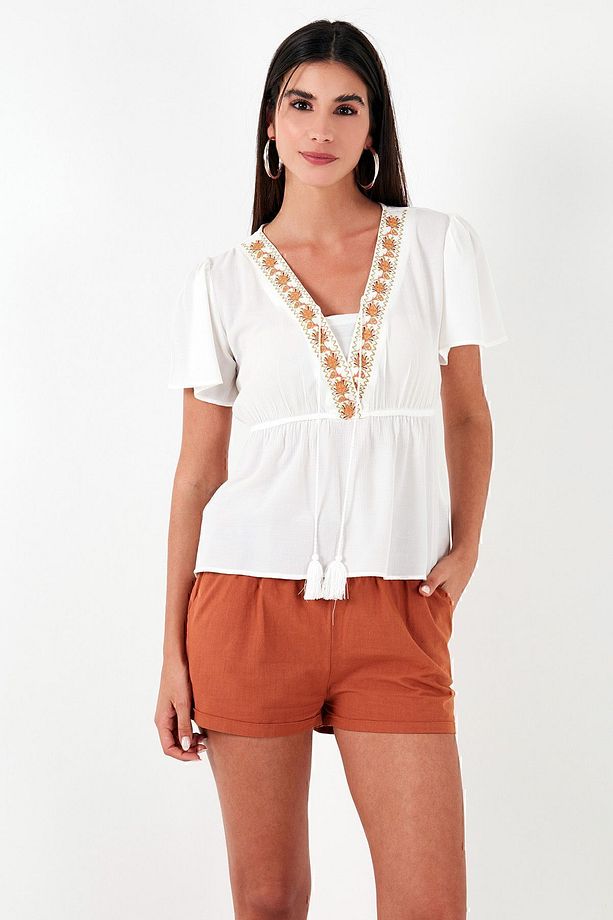 Pamuklu Regular Fit Nakış İşlemeli Püsküllü Bluz  BLUZ 611BZ0282 - 5