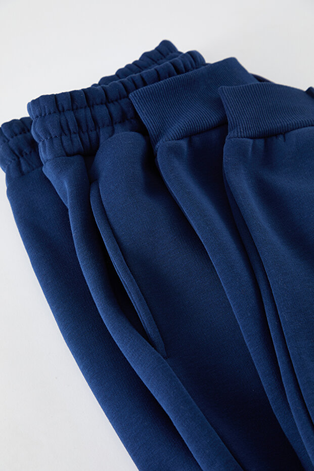 Dicke Trainingshose mit Indigo-Nähten - Regular Fit TMNAW25EA00002 - 8