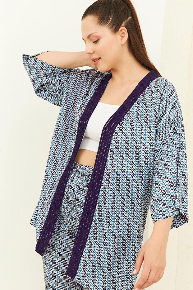 كيمونو منقوش باللون الكحلي - 1