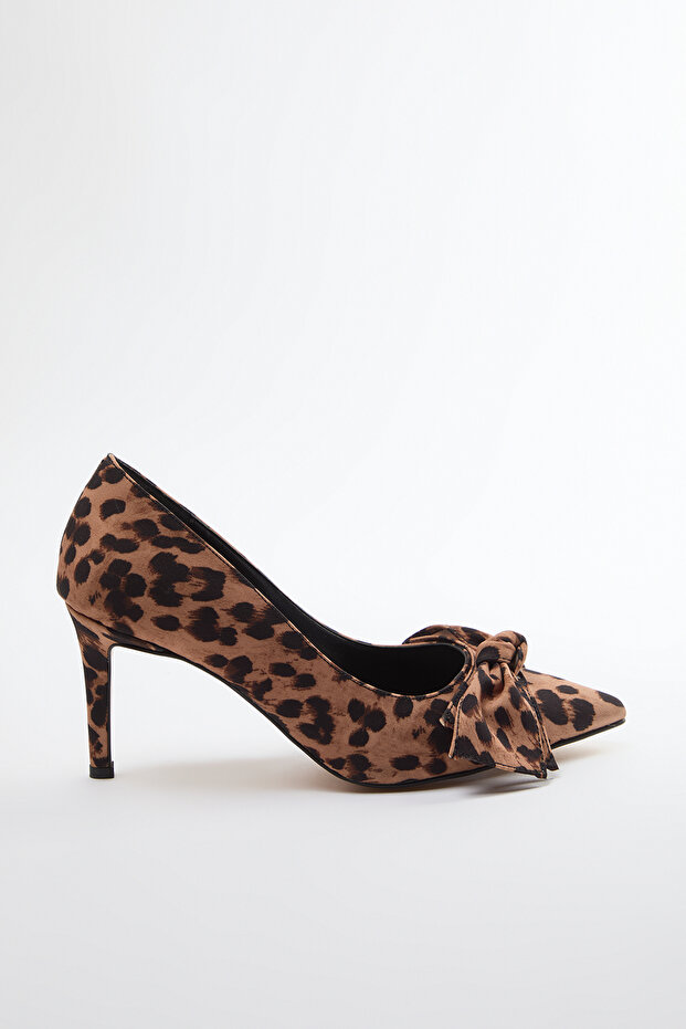 Czółenka damskie klasyczne na cienkim obcasie typu stiletto, brązowe, z motywem leoparda, model TAKAW25TO00028 - 3