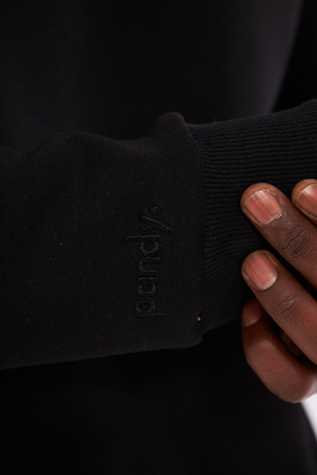 سويت شيرت مدمج برقبة دائرية - 3 خيوط مرتفعة - 6