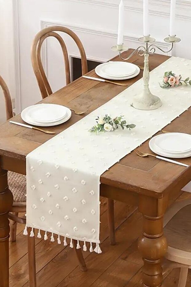 Pompom Textured Tasseled Runner 40X140 cm