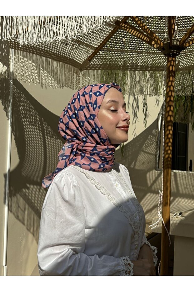 Bamboo Origami Patterned Scarf - 1