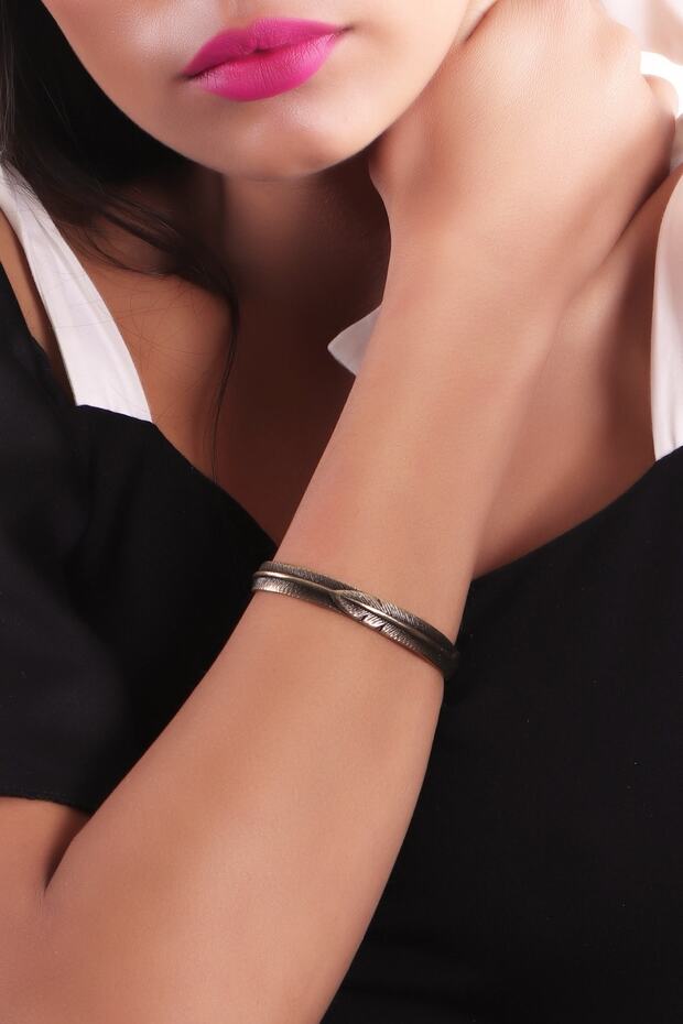 Kadın Antik Sarı Kaplama Yaprak Dokulu Ayarlanabilir Bileklik - 1