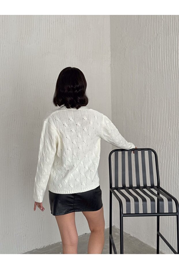 Knitted Patterned 5 Button Cardigan - 5