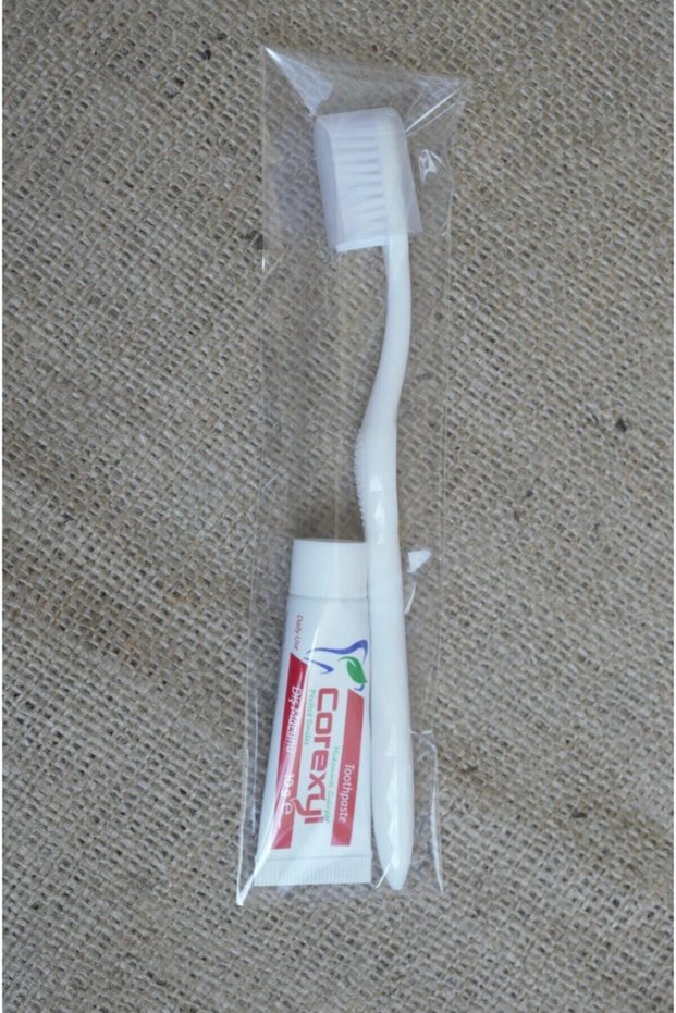 50 Pieces of Toothbrush Set with Lid Hotel Type Toothbrush and 10 gr Toothpaste Pack of 2