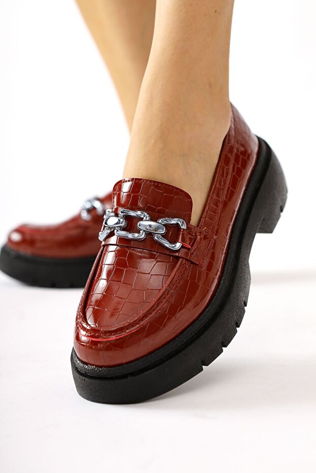 Lucin Claret Red Crocodile Patterned Loafers with Chain Buckle Detail