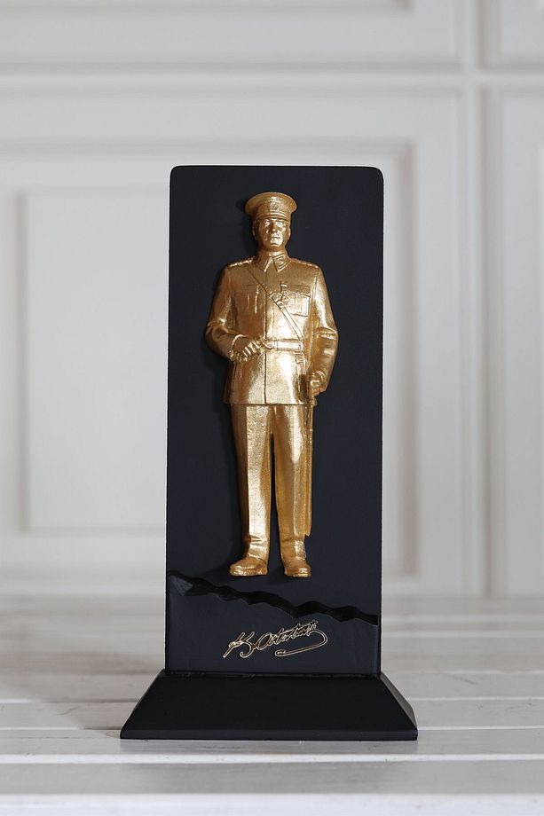 Atatürk Üniformalı Büst Plaket Altın Biblo - 2