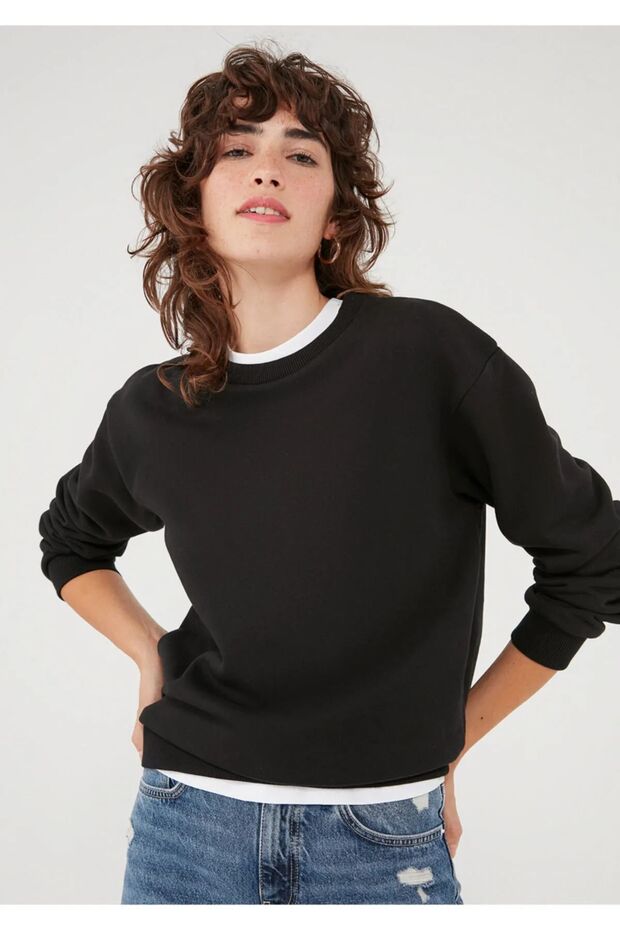 Bisiklet Yaka Siyah Basic Sweatshirt 1611770-944 - 2