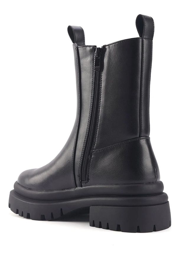 Bot & Bootie - 3