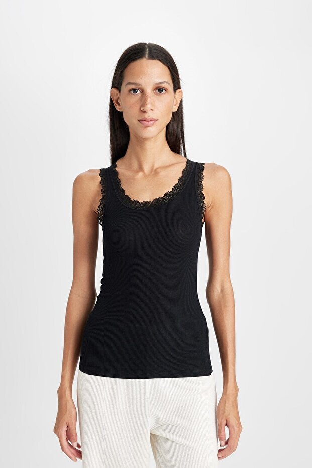 Fall in Love Round Neck Lace Detailed Ribbed Undershirt A9755Ax24Au