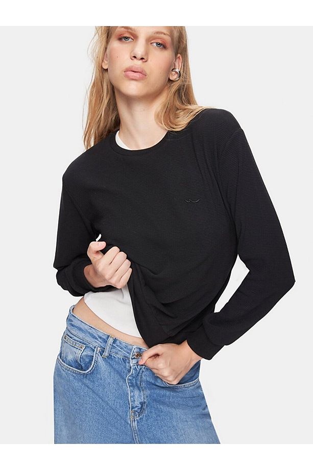 Sıfır Yaka Uzun Kollu Siyah Sweatshırt - 4