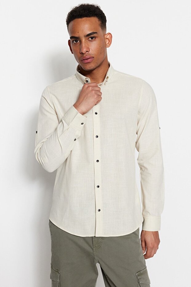 Taş Düğmeli Yaka Apoletli Slim Fit Uzun Kollu %100 Pamuklu Keten Görünümlü Gömlek TMNSS20GO0189 - 2