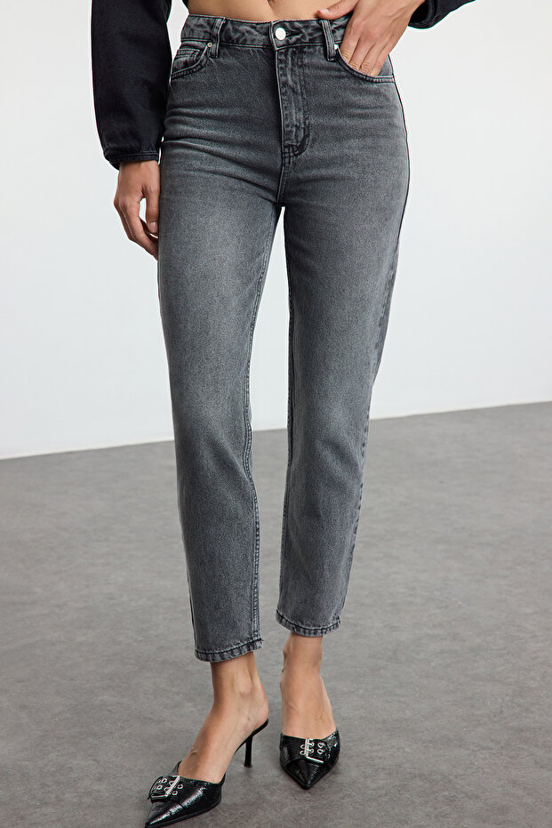 Siyah Yüksek Bel Mom Jeans TWOSS21JE0016 - 3