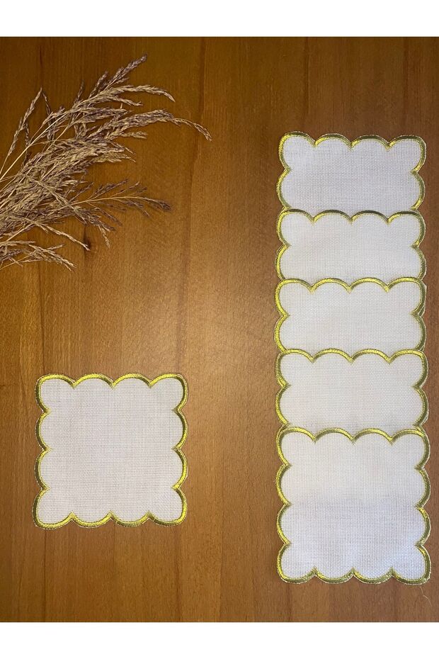 6 Pieces Linen Linen Gold Color Wavy Cloud Patterned Cocktail Presentation Napkin