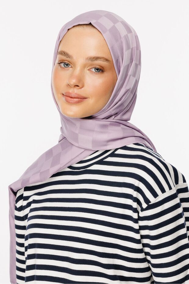 Lilac Checkerboard Pattern Silky Jacquard Shawl