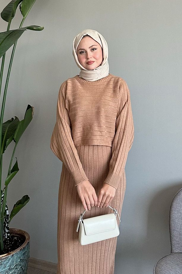 Elbiseli Kısa Kazak Camel Triko Takım - 4