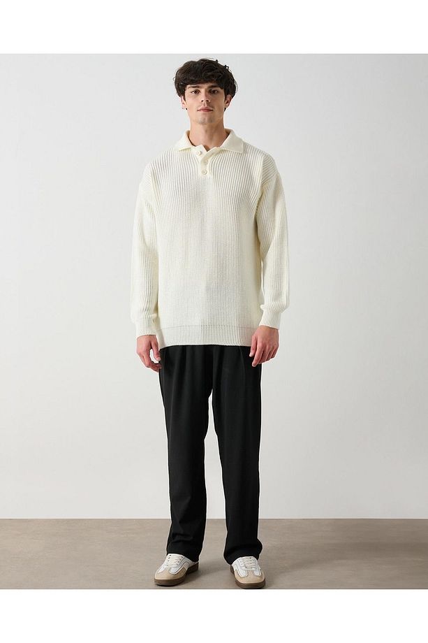 Yakalı Üç Düğmeli Fitilli Oversize Kazak - 3