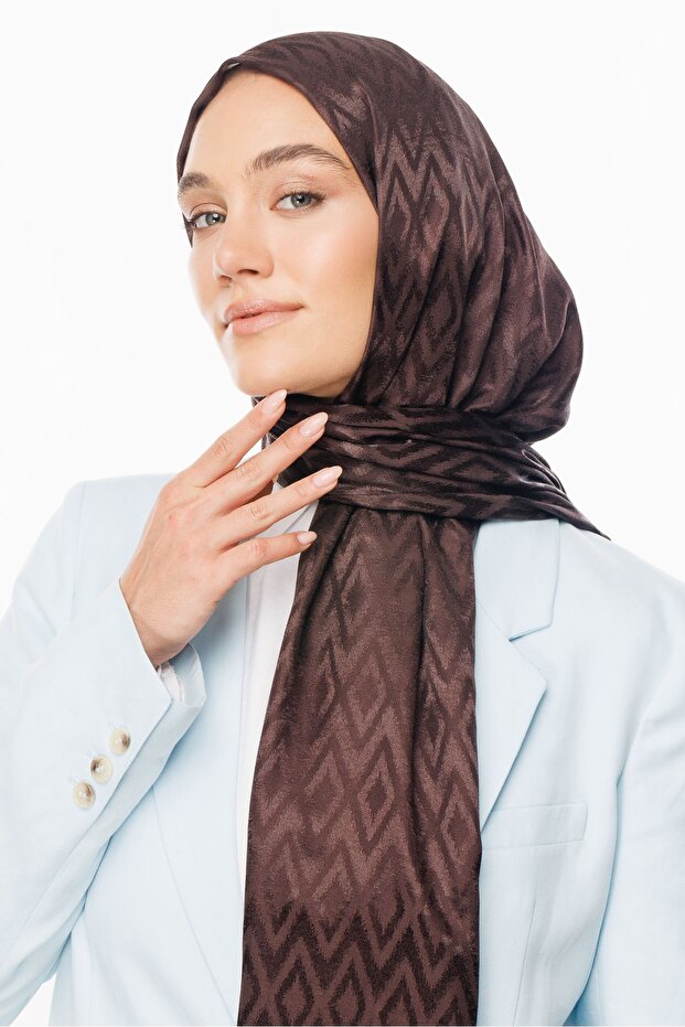 شال جاكار لامع بنمط بلاط بني مرير