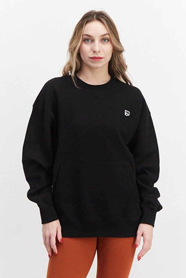 Women Sportswear Fit Training Sweatshirt, Black