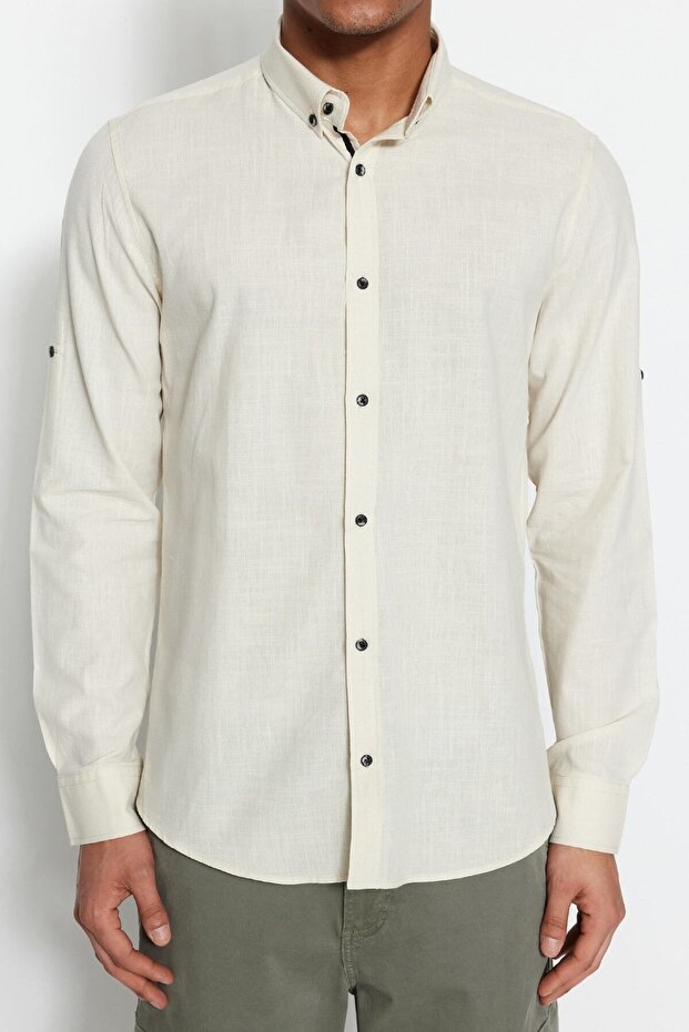 Taş Düğmeli Yaka Apoletli Slim Fit Uzun Kollu %100 Pamuklu Keten Görünümlü Gömlek TMNSS20GO0189 - 5