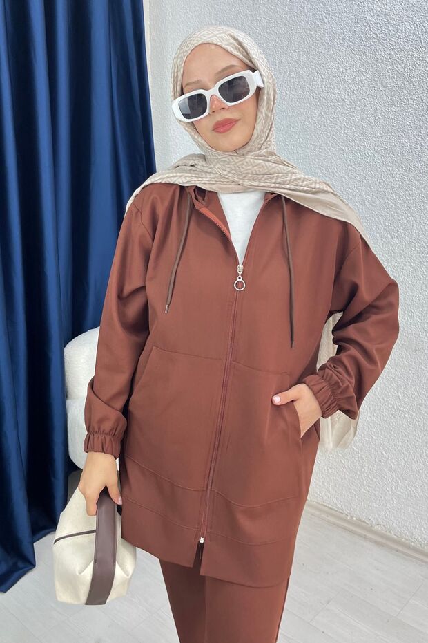 Kapışonlu Takım - 3