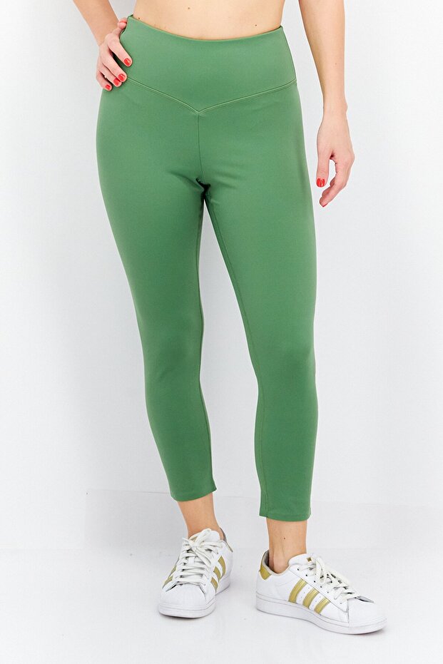 Women 3/4th Plain Leggings, Green