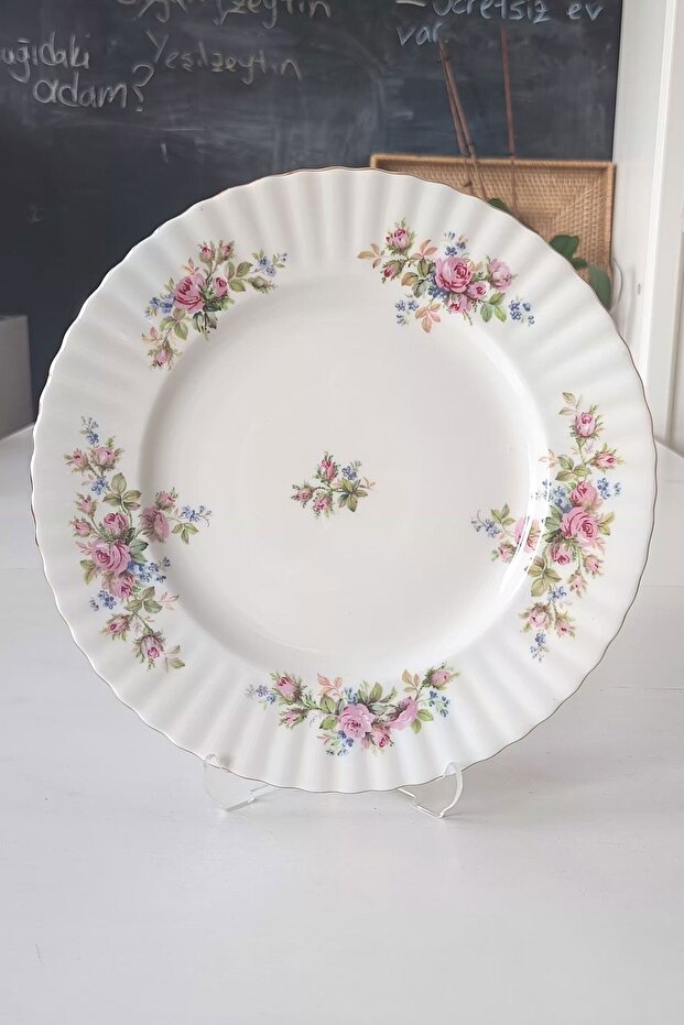 Moss Rose Bone China English Vintage Cake Plate 21 cm