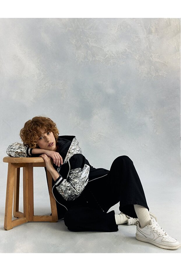 سترة مطلية بالرقائق السوداء - 5