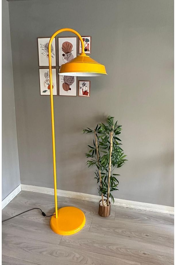 Sarı Lambader Modern Dekoratif Metal Oturma Odası Çalışma Odası Zemin Lambası - 7