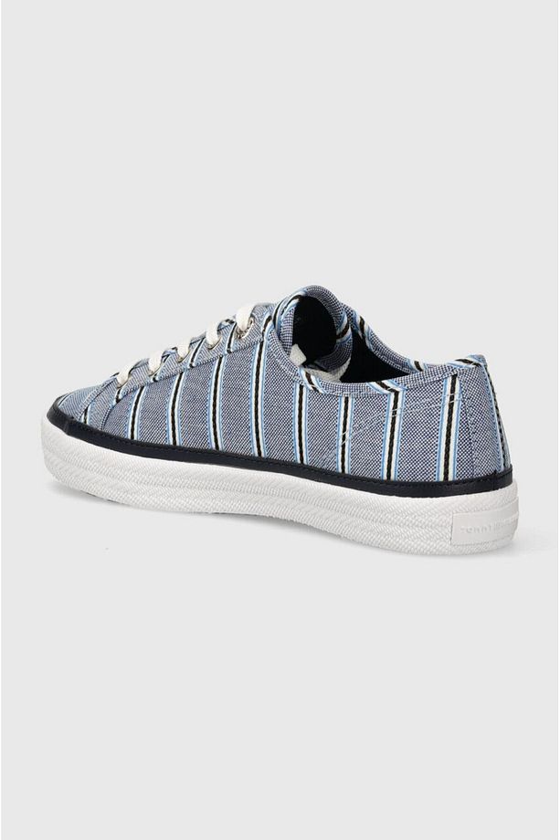 Canvas Sneaker - 3