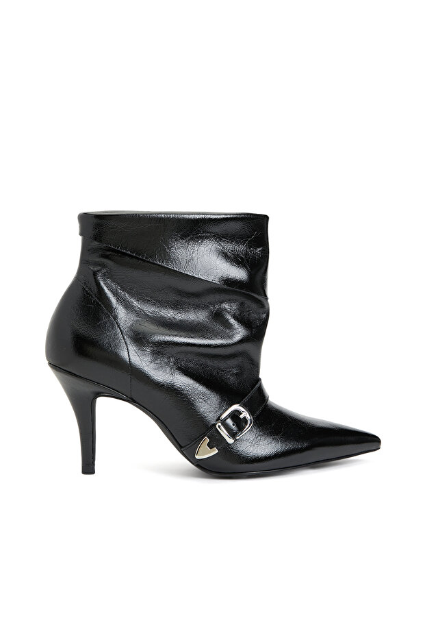 Siyah Kadın Bot - 2