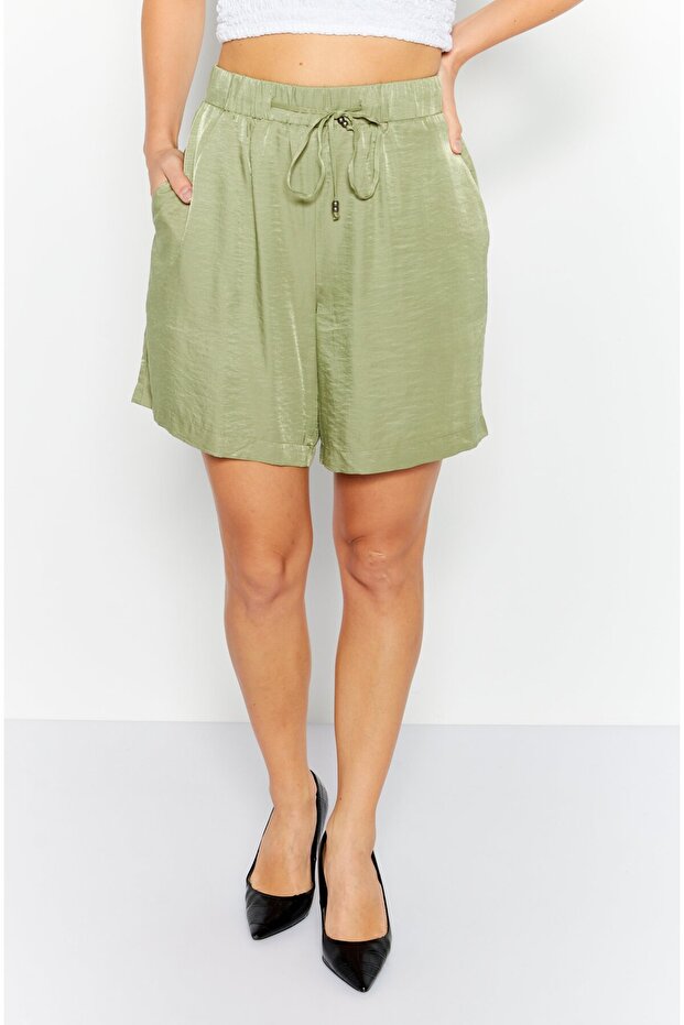 Women Solid Drawstring Basic Shorts, Green - 1