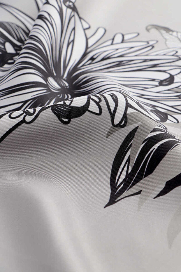 Gray Cascade Pattern Twill Silk Scarf - 3