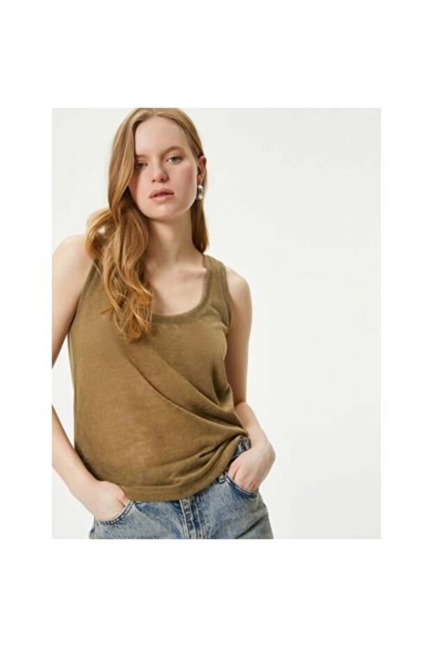 Tanktop - قطع مريحة بأكمام قصيرة