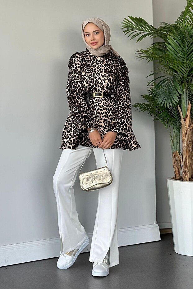 سترة بيضاء منقوشة بنقشة الفهد - 3