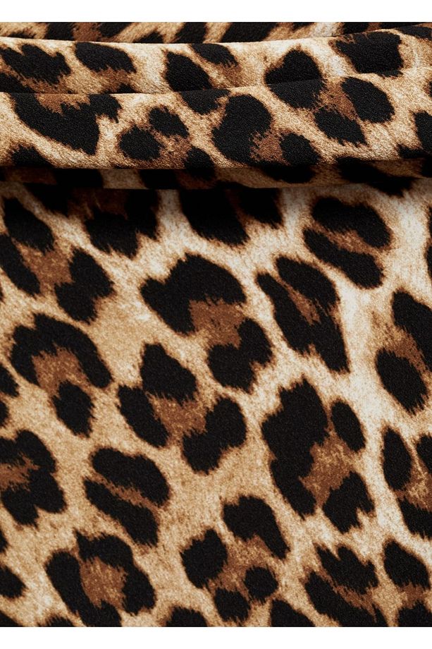 Leopar Desenli Omzu Açık Elbise - 8