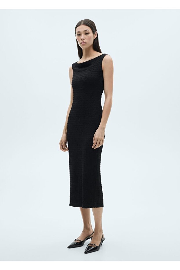 Uzun omuzu açık elbise - 2