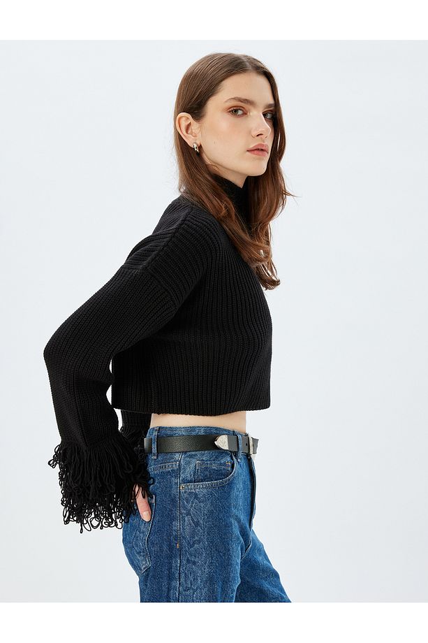 X Zeynep Bastık - Balıkçı Yaka Uzun Kollu Püsküllü Crop Triko Kazak - 1