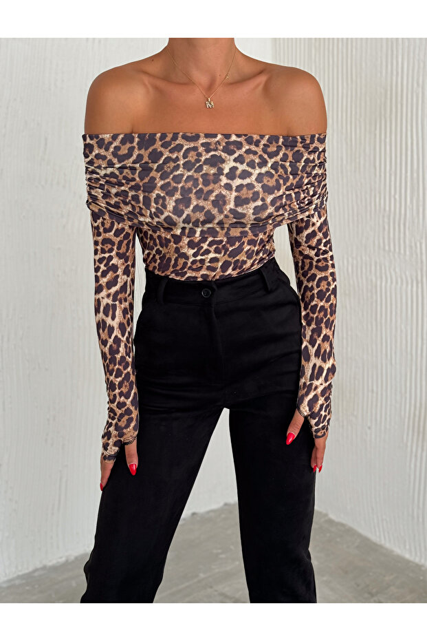 ليوبارد منقوشة مادونا الرقبة بلوزة - 5