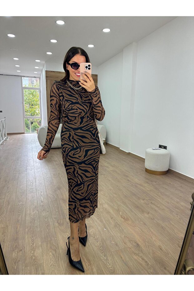 Göğüsü Katlı Zebra Desen Tül Elbise - 1