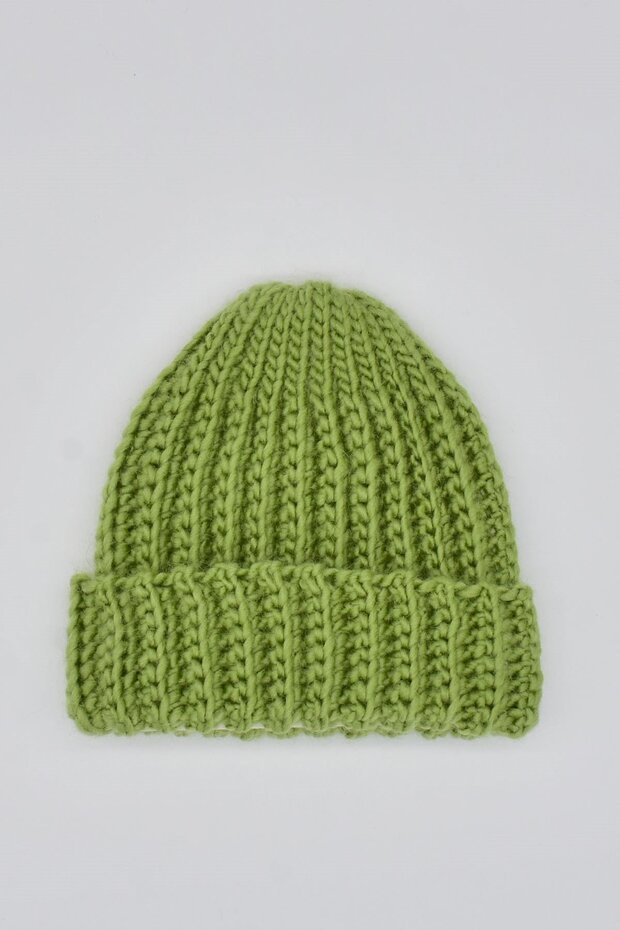 Women's Hand Knitted Winter Wool Beanie Green