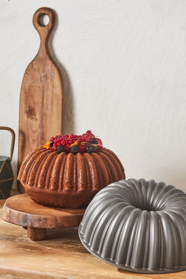 Cake Pro Anthrazit Guss-Kuchenform mit Scheiben - 2