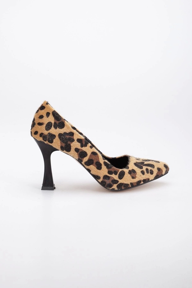Leopard Patterned Stiletto Goblet Heels - 3