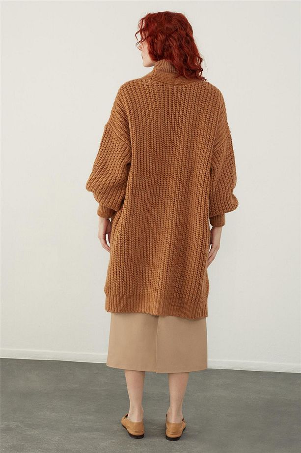 Kahve Oversize Önü Açık Uzun Triko Hırka - 4