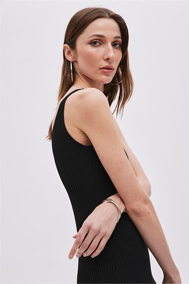 Siyah V Yaka Triko Elbise - 3