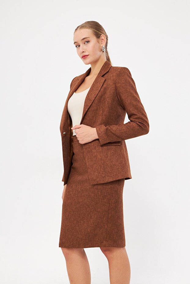 Tek Düğme Yün Efekt Etekli Takım Kahve - 4