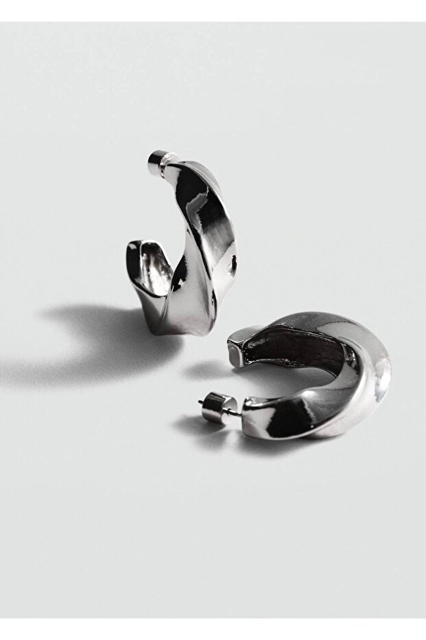 Bükülmüş halka küpe - 1