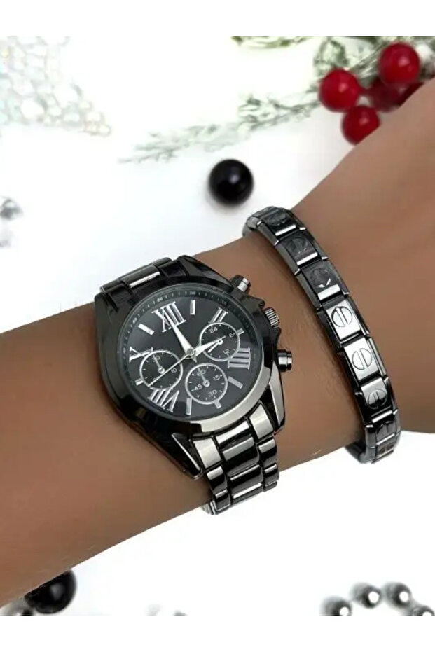 Luxury Women's Wristwatch with Roman Numbers