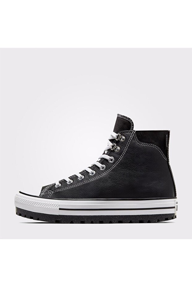 حذاء رياضي للجنسين من Chuck Taylor All Star City Trek مقاوم للماء